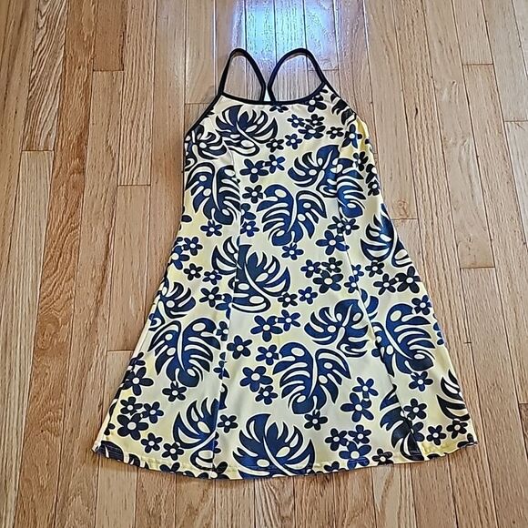 Dresses & Skirts - Lejay Ladies Tennis Dress. Size Medium Yellow with Navy Blue Flower Design